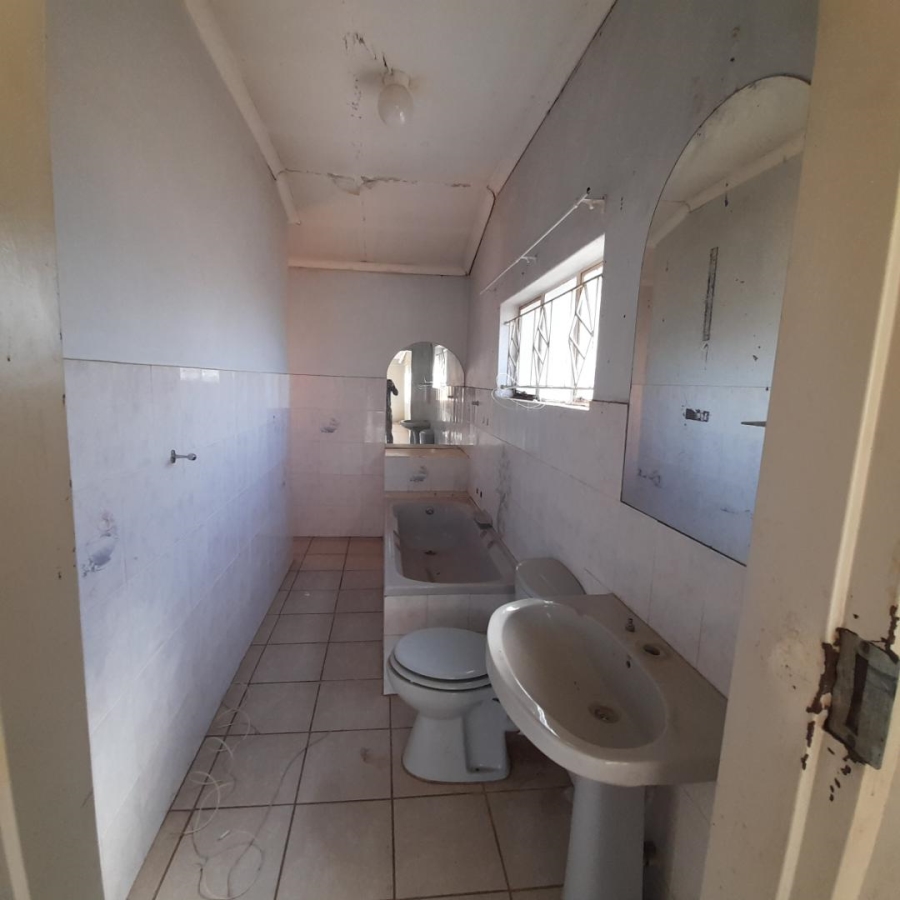 8 Bedroom Property for Sale in Rietfontein North West